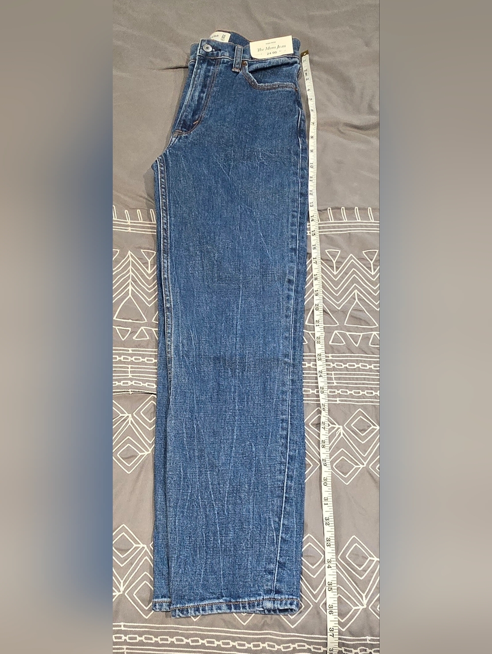 Abercrombie High Rise The Mom Non Distressed Jeans Size 00/24 - Picture 2 of 8